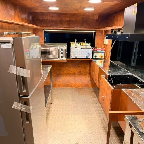 CRAVEON - KIOSK/TRAILER
